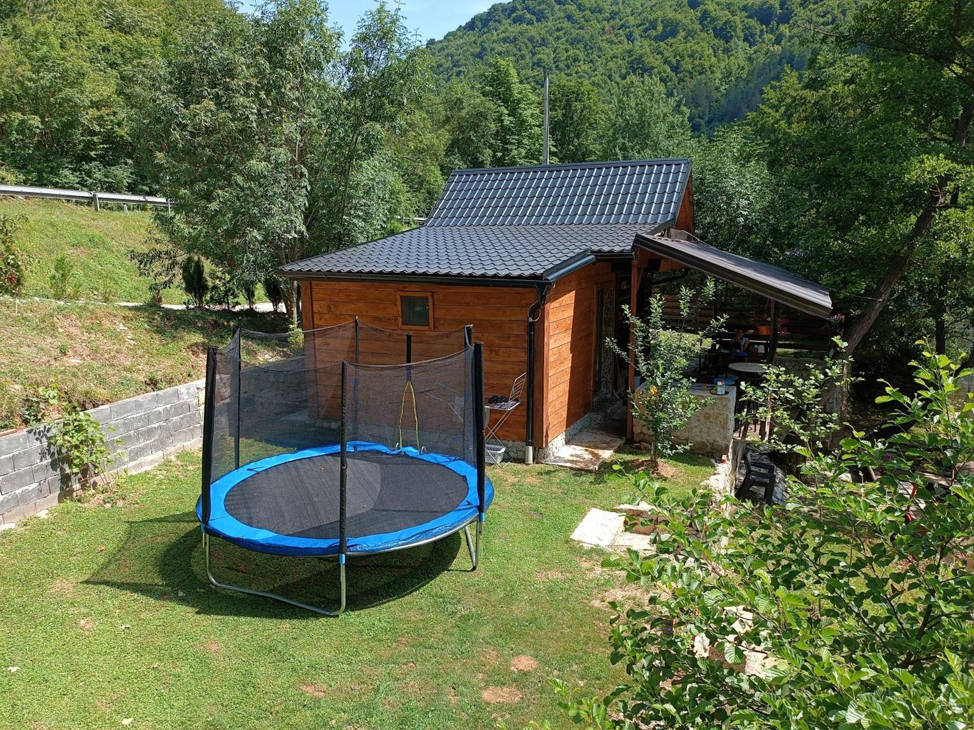 Cottage Auto Camp Vinac Яйце Экстерьер фото